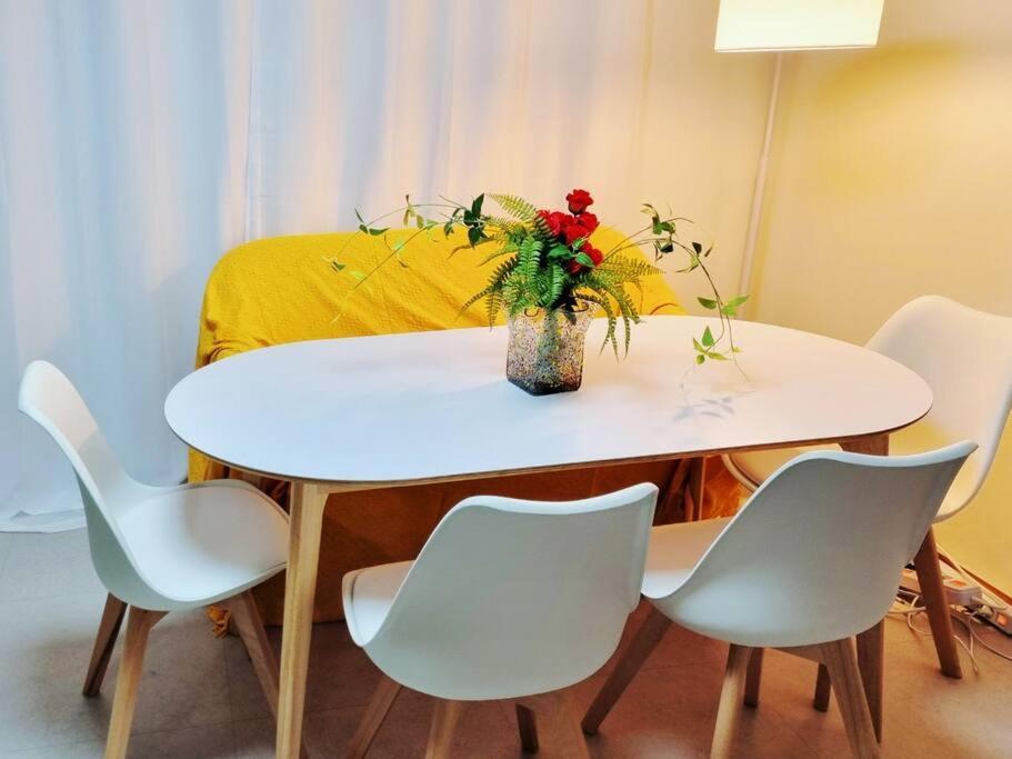 Seoul, 3 Rooms, Gimpo Airport, Free Parking, 1 Pm Check-Out, Super Close To The Station, 10 People, Warm Accommodation, 4 Beds, Hongdae, Jongno, Myeongdong Eksteriør billede